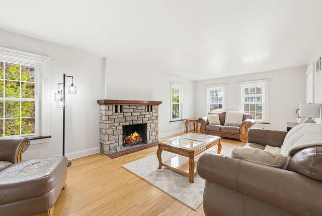 7731 7th AVENUE, Kenosha, WI 53143