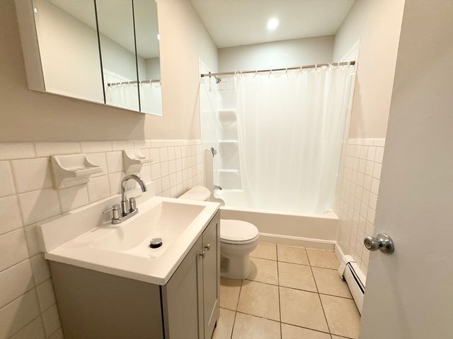 9 Ruggles 4, Boston, MA 02119