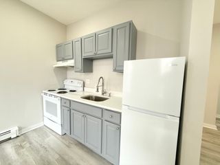 9 Ruggles 4, Boston, MA 02119