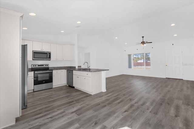 549 MALAUKA RADIAL, Ocklawaha, FL 32179