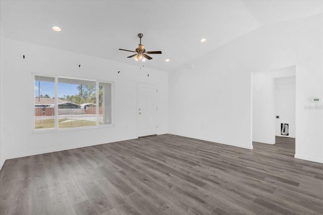 549 MALAUKA RADIAL, Ocklawaha, FL 32179