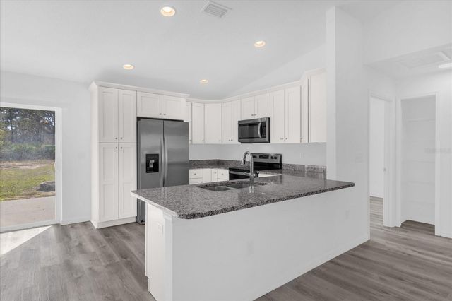 549 MALAUKA RADIAL, Ocklawaha, FL 32179