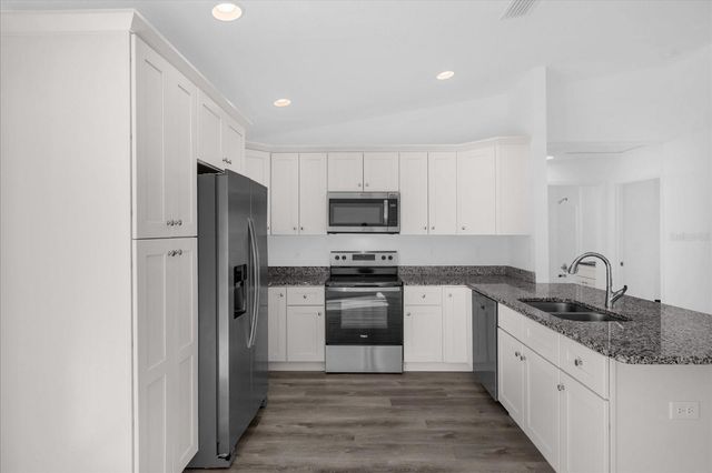 549 MALAUKA RADIAL, Ocklawaha, FL 32179