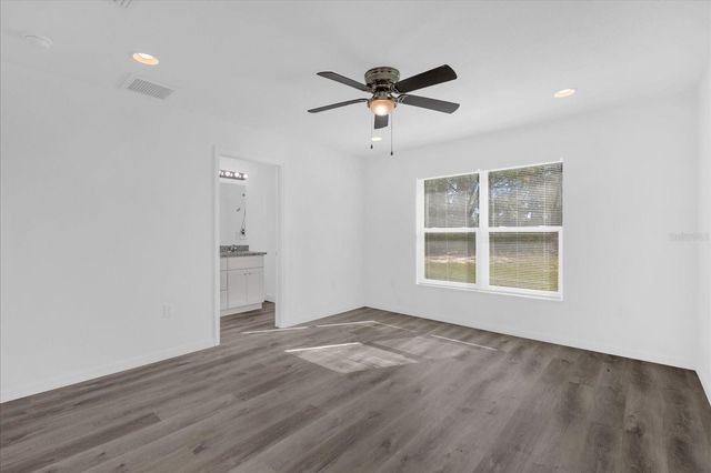 549 MALAUKA RADIAL, Ocklawaha, FL 32179