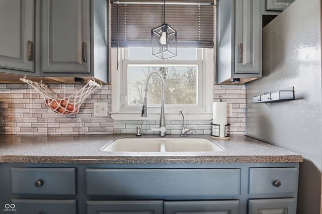 3518 River Bluff Road, Anderson, IN 46012