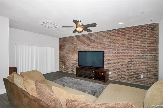 302 Tendick Unit 1103, San Antonio, TX 78209