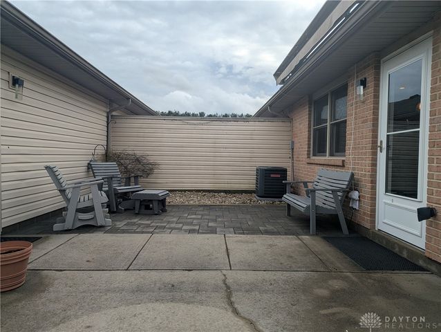 1977 Willoughby Avenue, Moorefield Twp, OH 45502