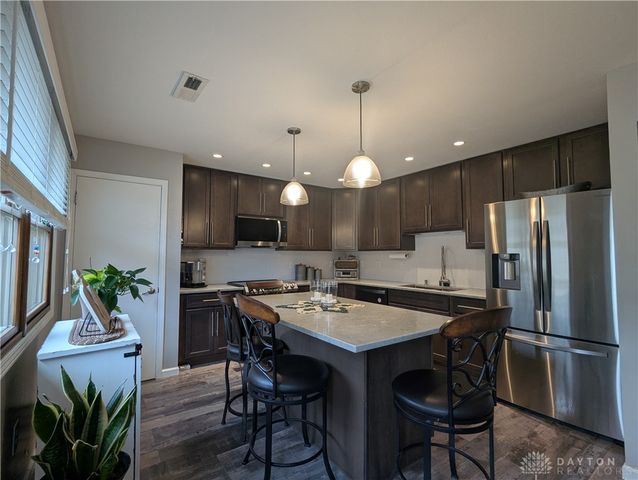 1977 Willoughby Avenue, Moorefield Twp, OH 45502