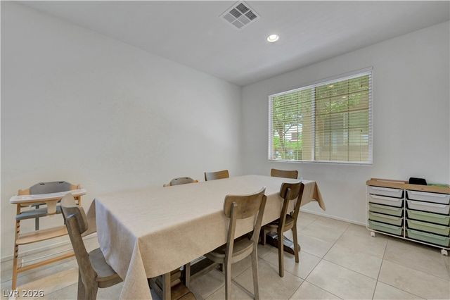 6169 Scarlet Leaf Street, Las Vegas, NV 89148