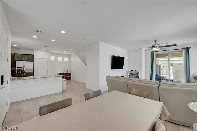 6169 Scarlet Leaf Street, Las Vegas, NV 89148