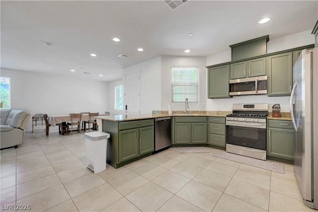 6169 Scarlet Leaf Street, Las Vegas, NV 89148
