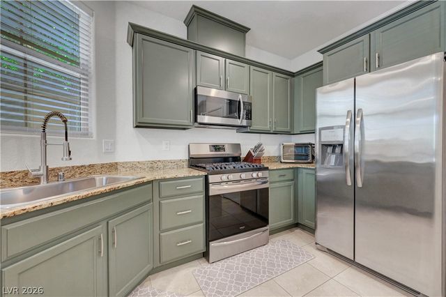 6169 Scarlet Leaf Street, Las Vegas, NV 89148
