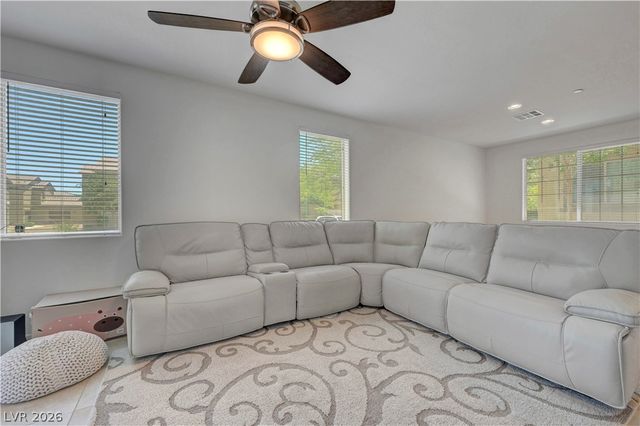 6169 Scarlet Leaf Street, Las Vegas, NV 89148