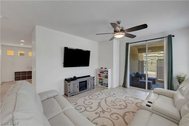 6169 Scarlet Leaf Street, Las Vegas, NV 89148