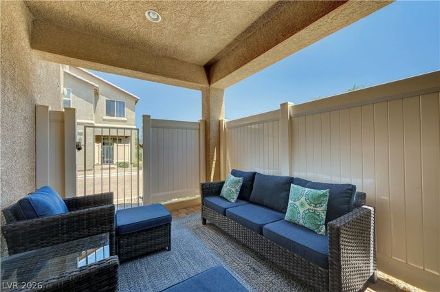 6169 Scarlet Leaf Street, Las Vegas, NV 89148
