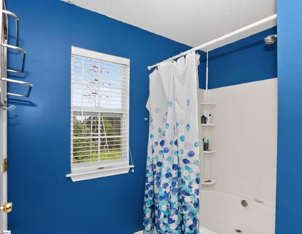 5 Valley Glenn Court, Greer, SC 29650