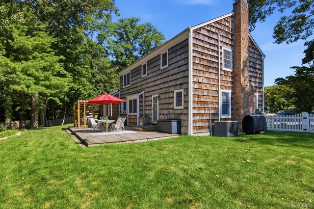 28 Village Woods Road, Port Jefferson, NY 11777