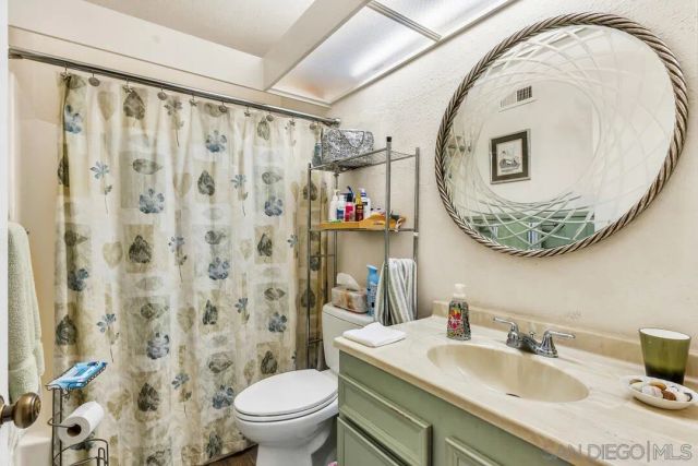 9528 eve, Santee, CA 92071