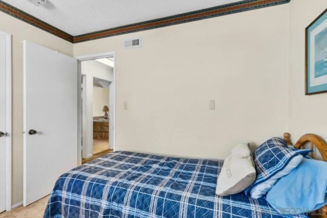 9528 eve, Santee, CA 92071