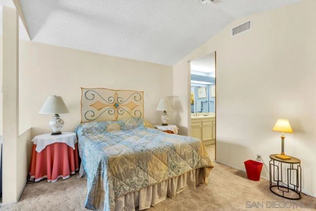 9528 eve, Santee, CA 92071
