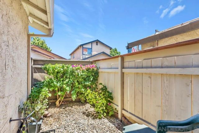 9528 eve, Santee, CA 92071