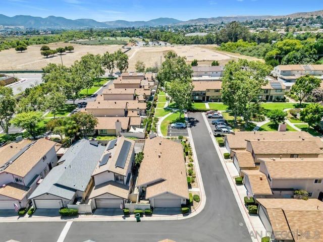 9528 eve, Santee, CA 92071
