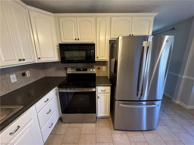 1018 Bebb Willow Lane, Lewisville, NC 27023