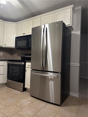 1018 Bebb Willow Lane, Lewisville, NC 27023