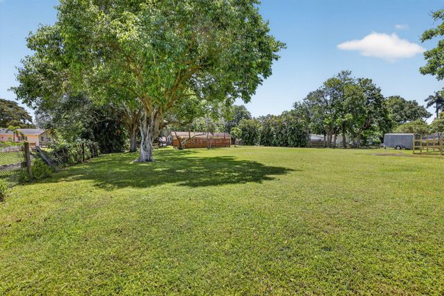 5491 SW 188th Avenue, Southwest Ranches, FL 33332