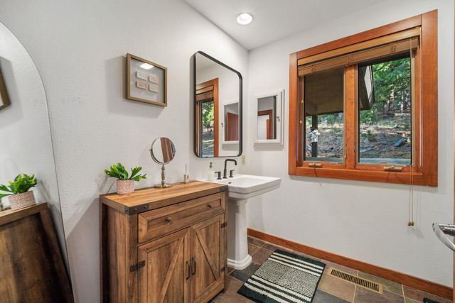 1728 Dream Maker, Portola, CA 96122