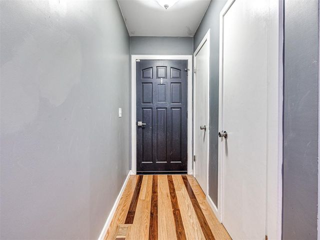 411 Oak Creek Drive, Yukon, OK 73099