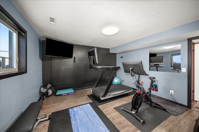 8116 N N Panorama Dr, Spokane, WA 99208