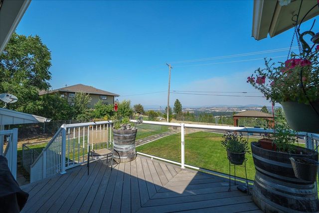 8116 N N Panorama Dr, Spokane, WA 99208