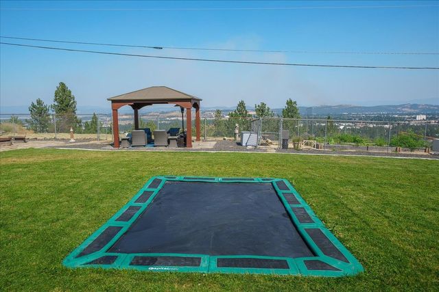 8116 N N Panorama Dr, Spokane, WA 99208