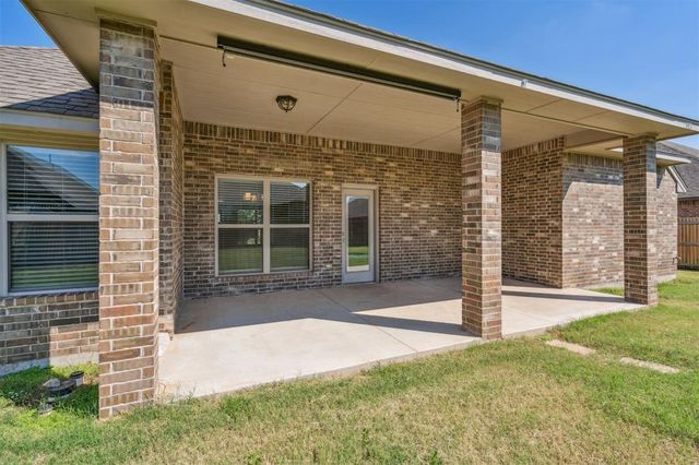 11805 Edi Avenue, Yukon, OK 73099