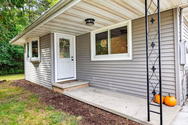 1730 W EDGEWOOD DRIVE, Appleton, WI 54913