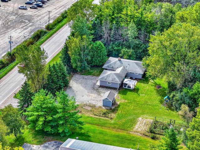 1730 W EDGEWOOD DRIVE, Appleton, WI 54913