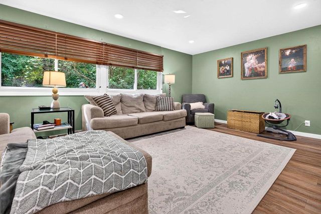 1730 W EDGEWOOD DRIVE, Appleton, WI 54913