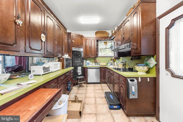 743 3RD ST, Catasauqua, PA 18032