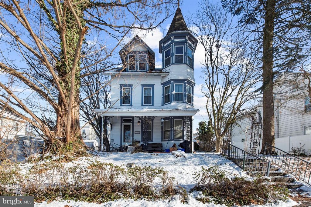 743 3RD ST, Catasauqua, PA 18032