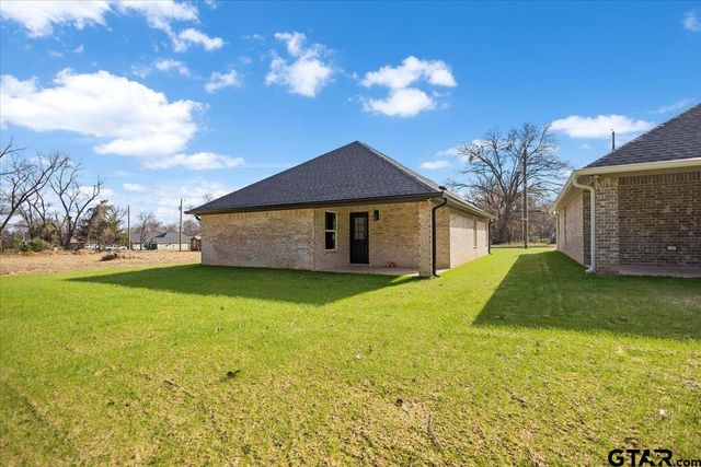 427 Harmony St., Tyler, TX 75702