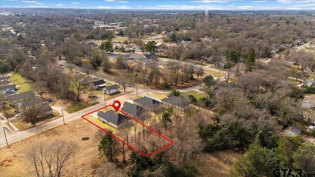 427 Harmony St., Tyler, TX 75702