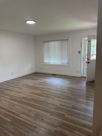 533 Redwood Road, Bolingbrook, IL 60440