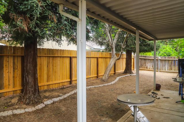 2098 E Revere Road, Fresno, CA 93720