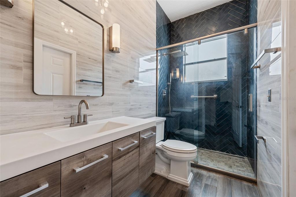 Image 15 of property listing at 3336 HERRINGRIDGE DRIVE, Orlando, FL 32812