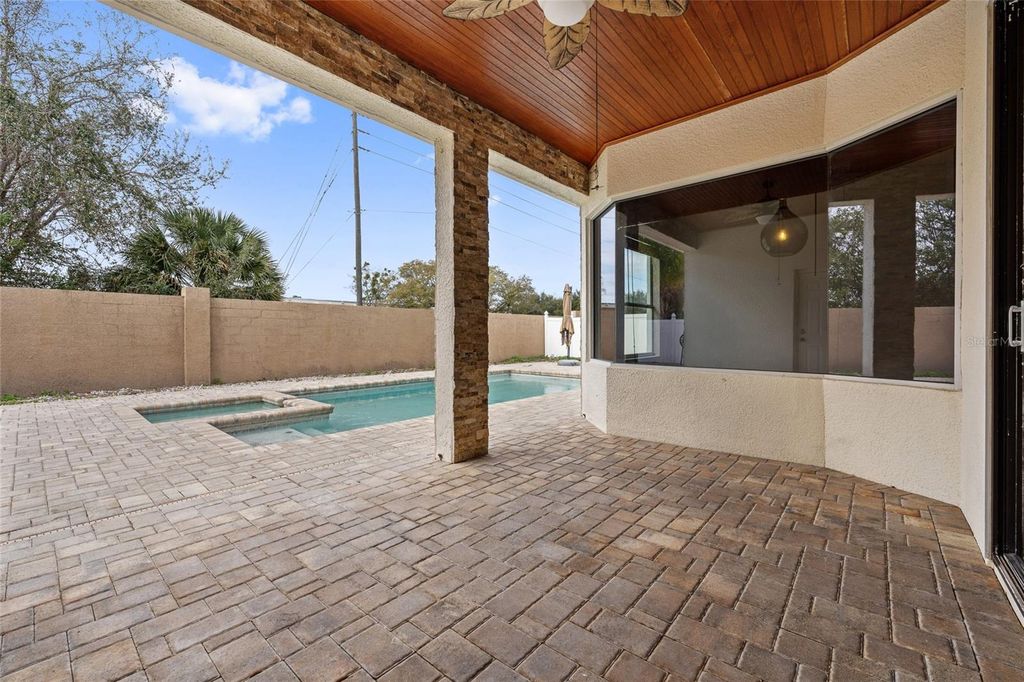 Image 21 of property listing at 3336 HERRINGRIDGE DRIVE, Orlando, FL 32812