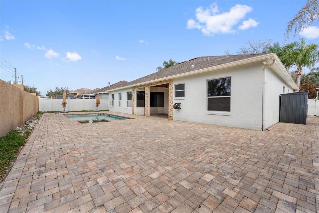 Image 23 of property listing at 3336 HERRINGRIDGE DRIVE, Orlando, FL 32812
