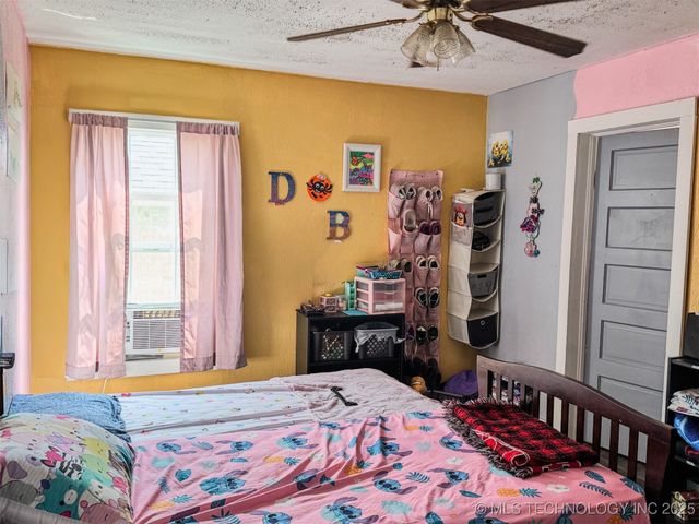 221 N Dorothy Avenue, Claremore, OK 74017