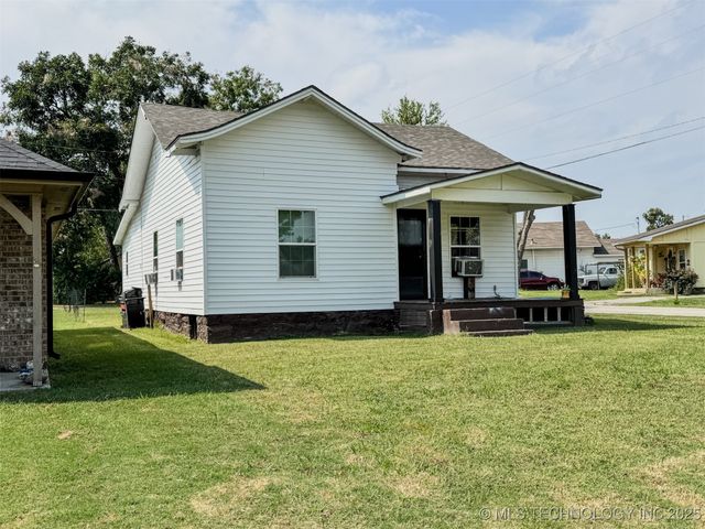 221 N Dorothy Avenue, Claremore, OK 74017