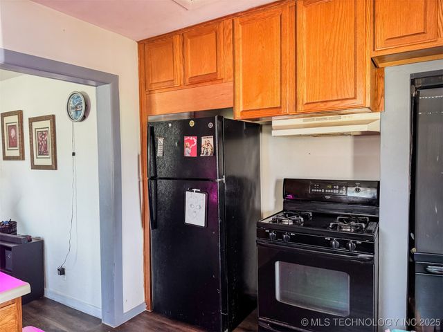 221 N Dorothy Avenue, Claremore, OK 74017